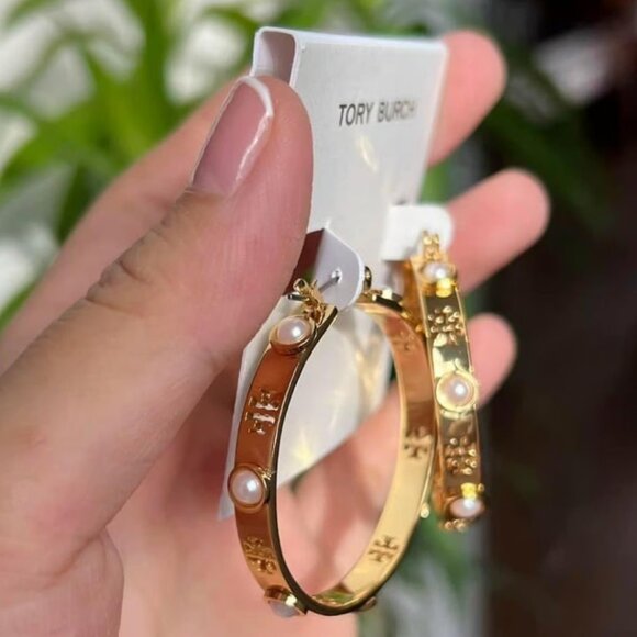 Tory Burch Gold Hoop Earrings with Pearl Accents - Picture 4 of 5